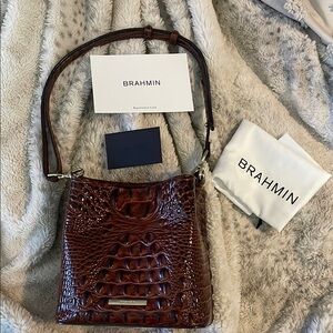 Brahmin Bucket Bag - like new condition!